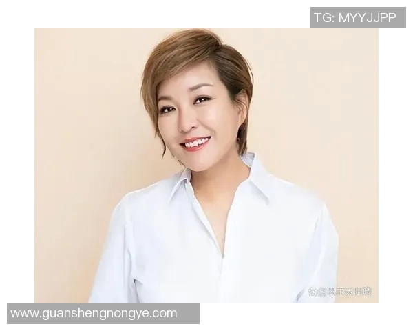 李静的滑板人生：在深度对话中探索梦想与坚持的力量